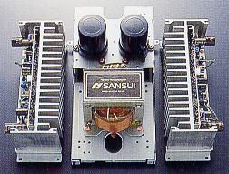 Power amplifier symmetrical to the power supply