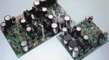 Amplifier circuit using glass epoxy board