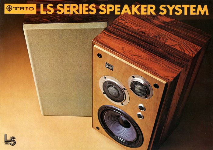 Photograph of the LS 450 used for the cover of the catalog